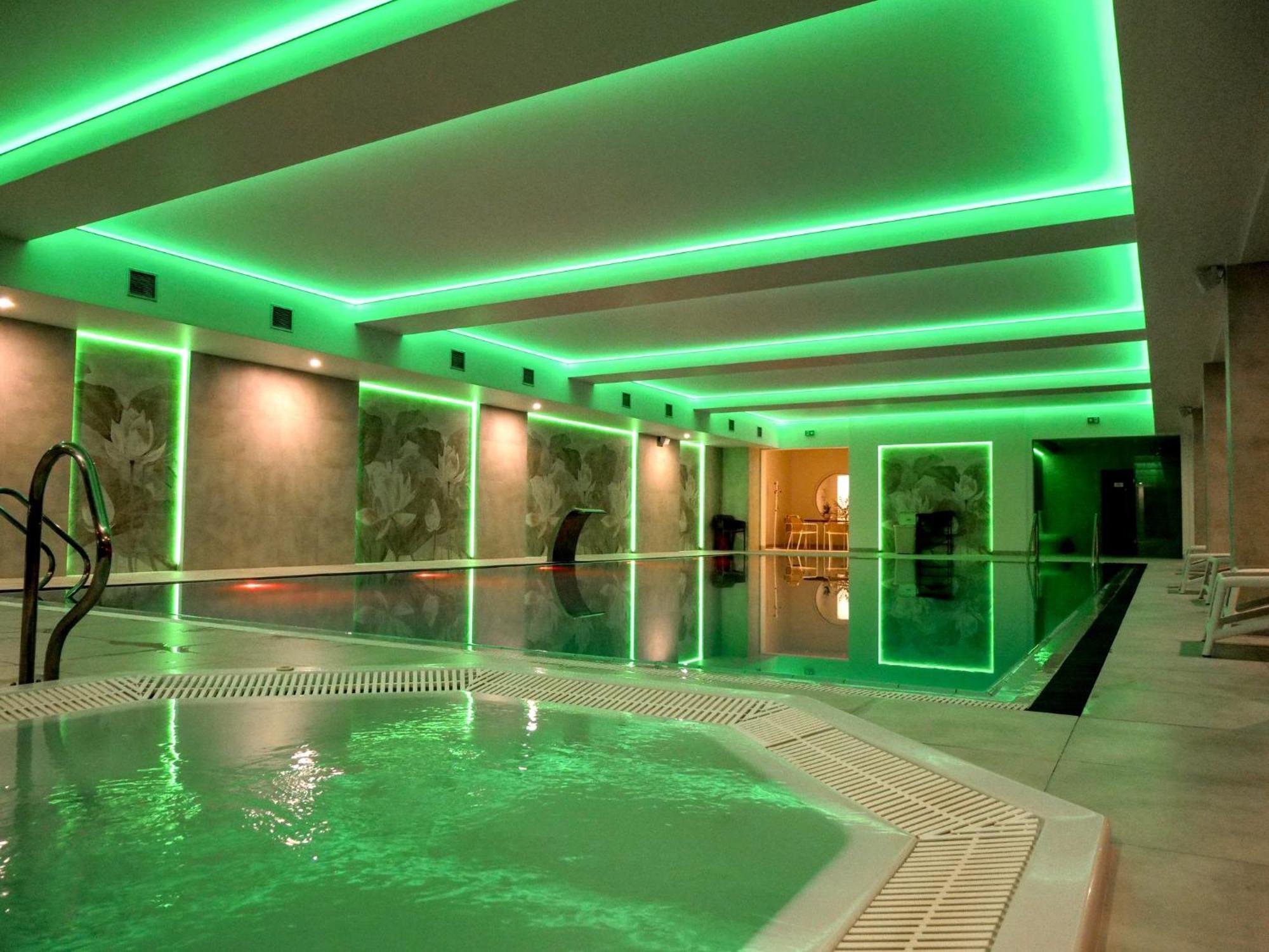 Krol Plaza Spa & Wellness Hotell Jarosławiec Eksteriør bilde