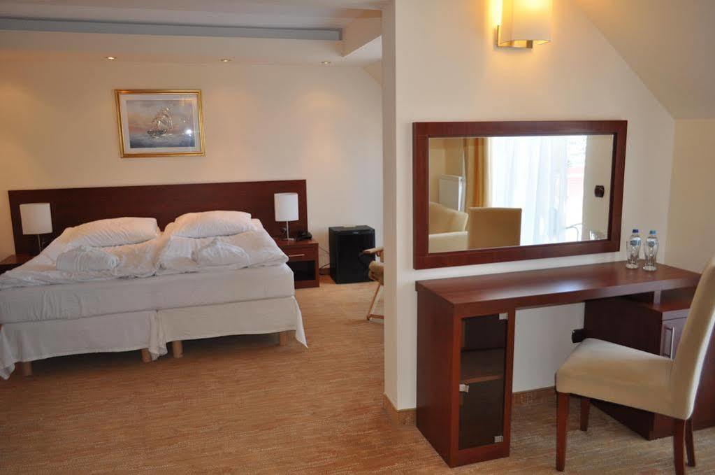 Krol Plaza Spa & Wellness Jarosławiec Eksteriør bilde